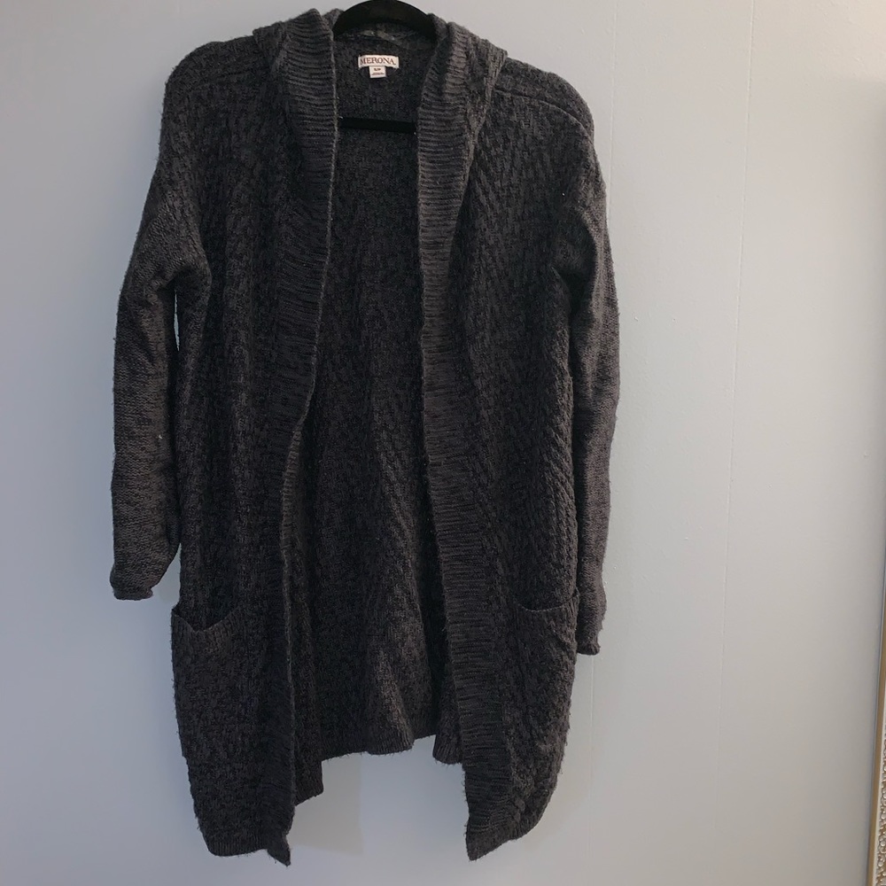 Oversized cardigan with hood